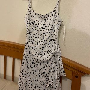 PRINCESS POLLY WRAP DRESS SIZE 2. Show you love mini dress.